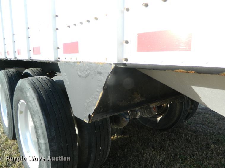 image for item DF4590 2011 Merritt double hopper bottom grain trailer