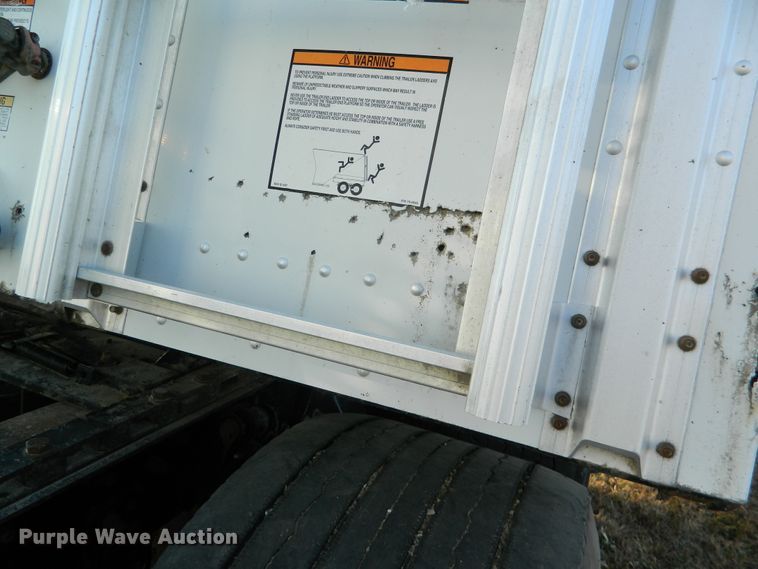 image for item DF4590 2011 Merritt double hopper bottom grain trailer