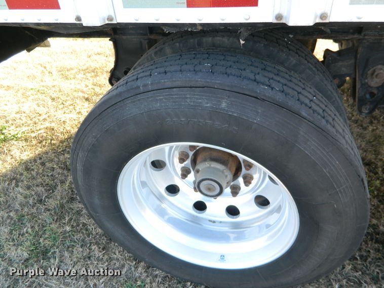 image for item DF4590 2011 Merritt double hopper bottom grain trailer