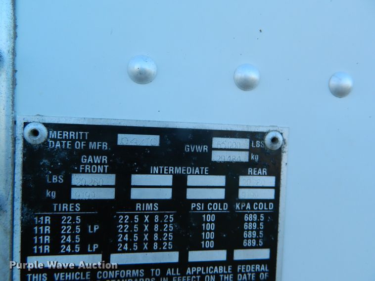 image for item DF4590 2011 Merritt double hopper bottom grain trailer