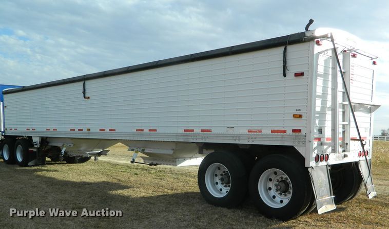image for item DF4592 2007 Timpte Super Hopper double hopper grain trailer