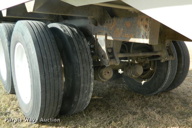 image for item DF4592 2007 Timpte Super Hopper double hopper grain trailer