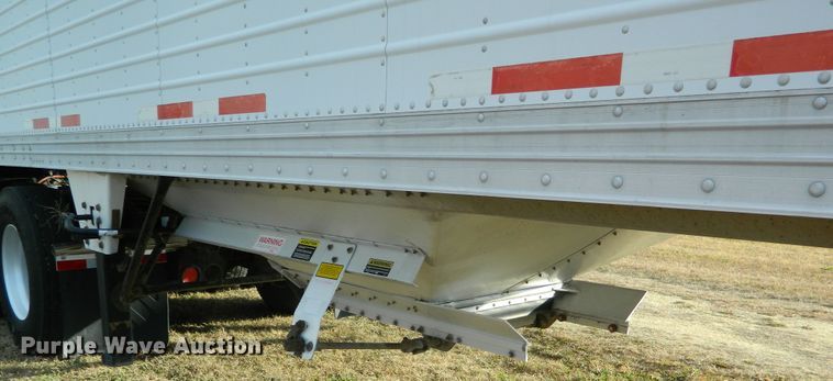 image for item DF4592 2007 Timpte Super Hopper double hopper grain trailer