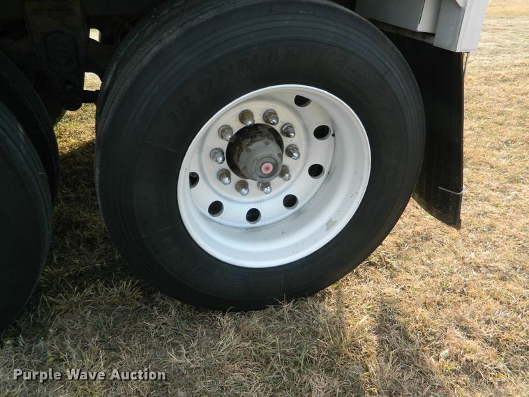 image for item DF4592 2007 Timpte Super Hopper double hopper grain trailer