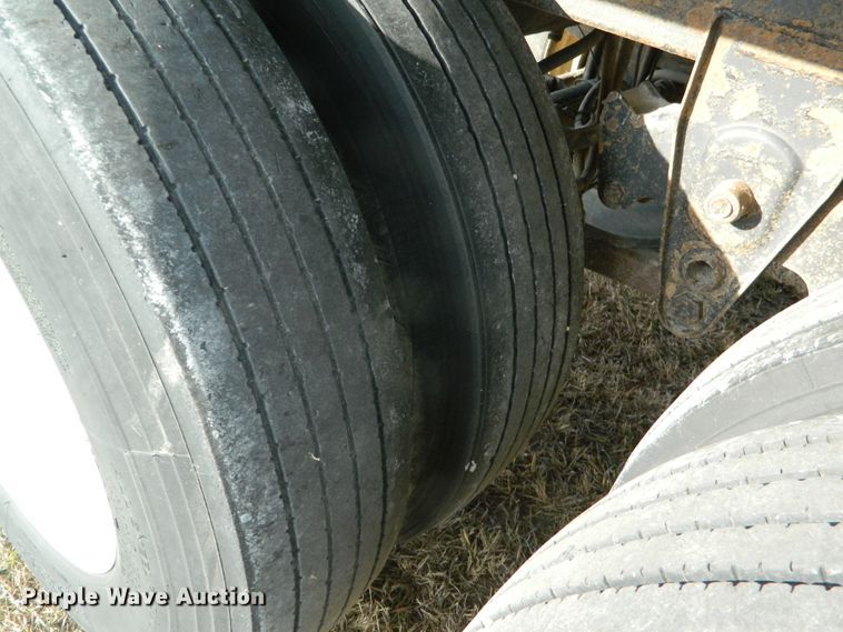 image for item DF4592 2007 Timpte Super Hopper double hopper grain trailer