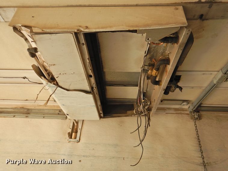 image for item DG1421 2004 Great Dane refrigerated van trailer