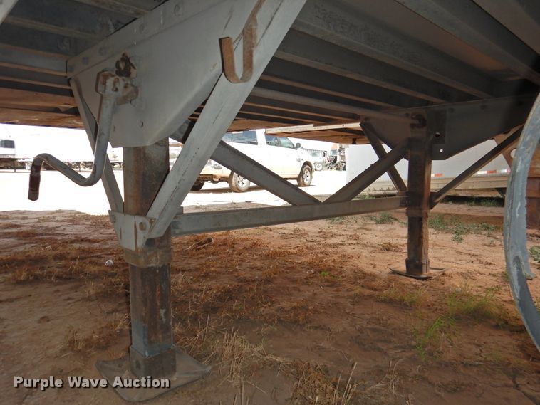 image for item DG1421 2004 Great Dane refrigerated van trailer