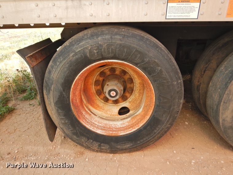 image for item DG1421 2004 Great Dane refrigerated van trailer