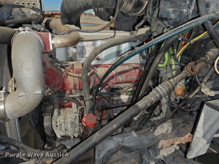 image for item DG1497 2009 Mack CXU613  semi truck