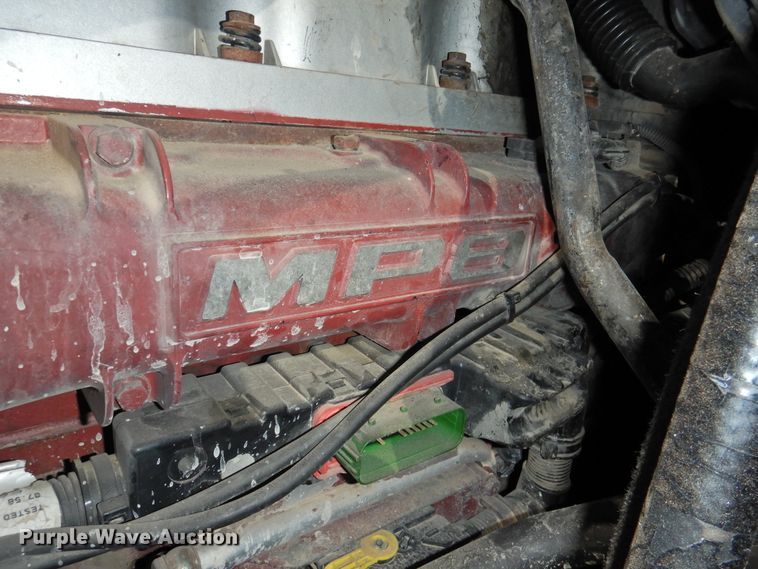 image for item DG1497 2009 Mack CXU613  semi truck