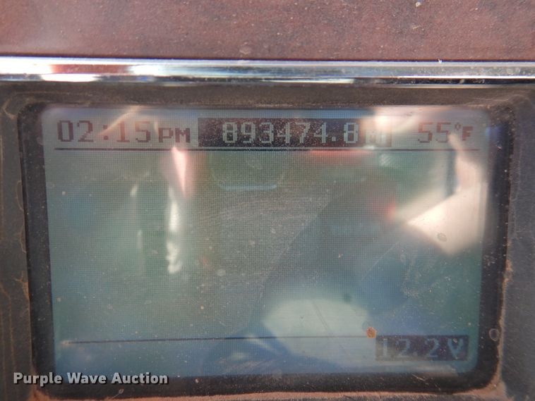 image for item DG1497 2009 Mack CXU613  semi truck