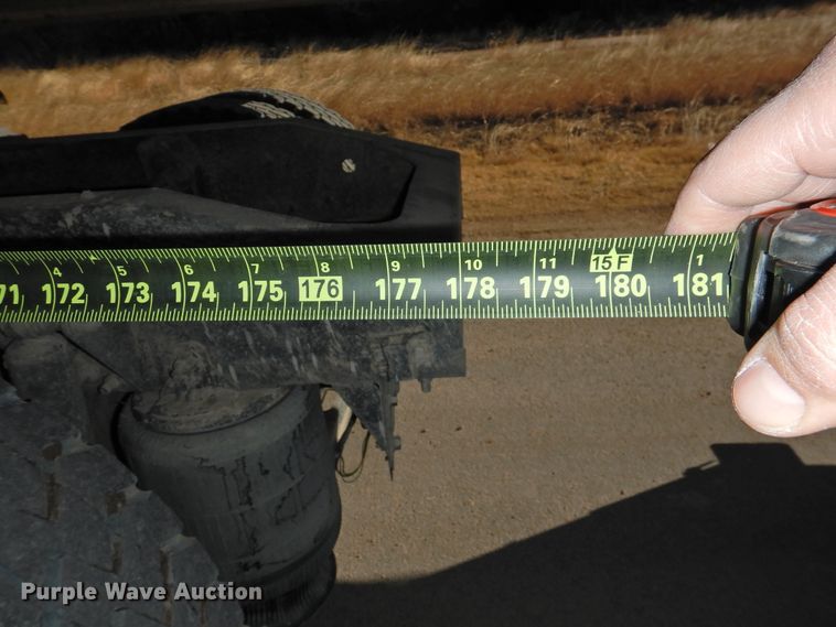 image for item DG1498 2009 Mack CXU613  semi truck