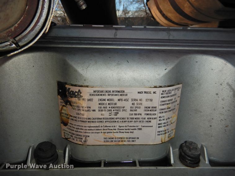 image for item DG1498 2009 Mack CXU613  semi truck