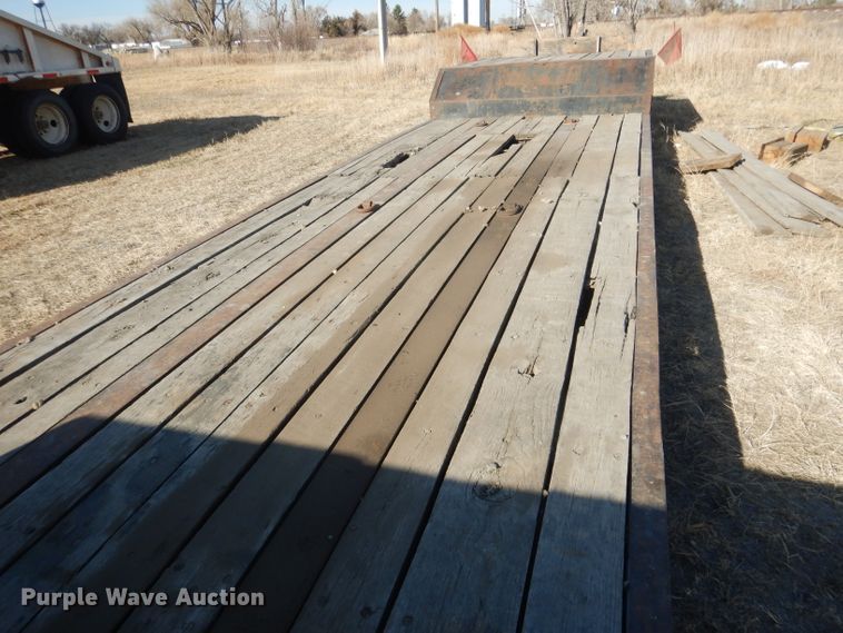 image for item DG4666 1988 Seibert drop deck trailer