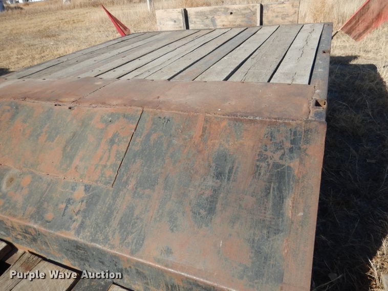 image for item DG4666 1988 Seibert drop deck trailer