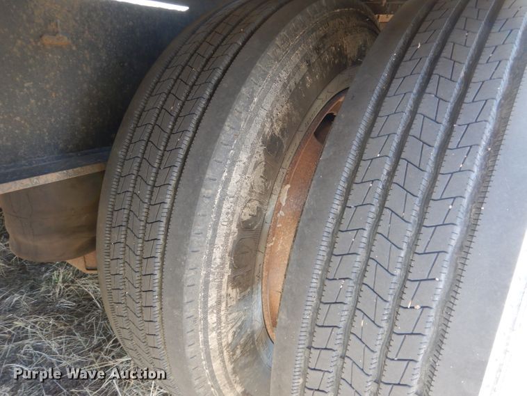 image for item DG4666 1988 Seibert drop deck trailer