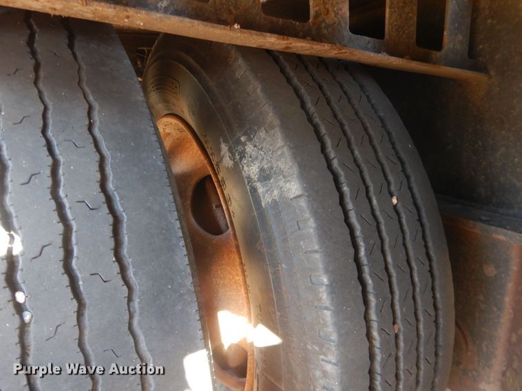 image for item DG4666 1988 Seibert drop deck trailer