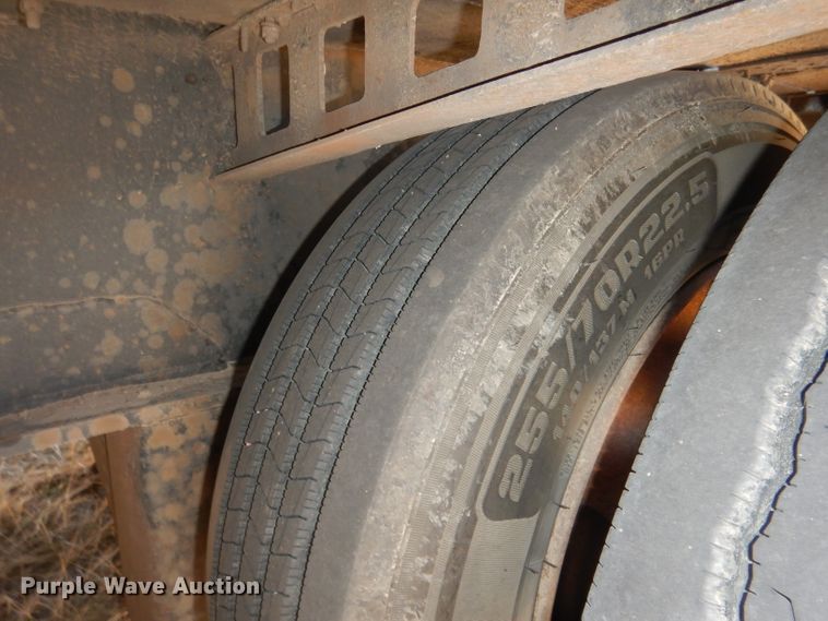 image for item DG4666 1988 Seibert drop deck trailer