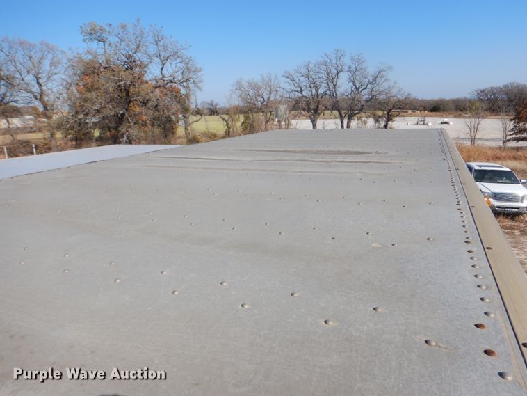 image for item DH5414 1991 Merritt livestock trailer