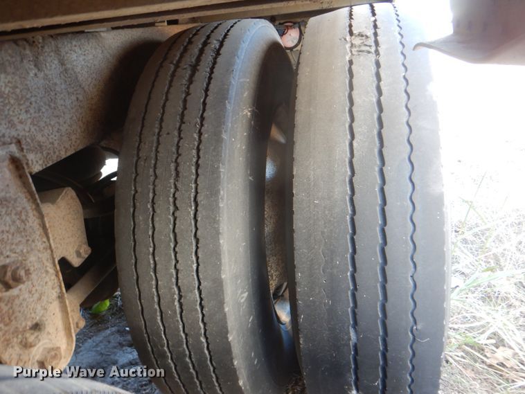 image for item DH5414 1991 Merritt livestock trailer