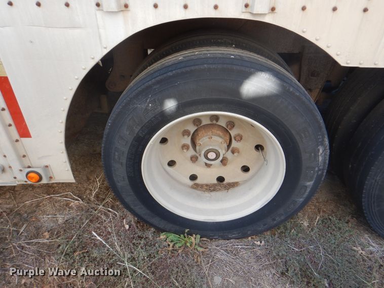 image for item DH5414 1991 Merritt livestock trailer