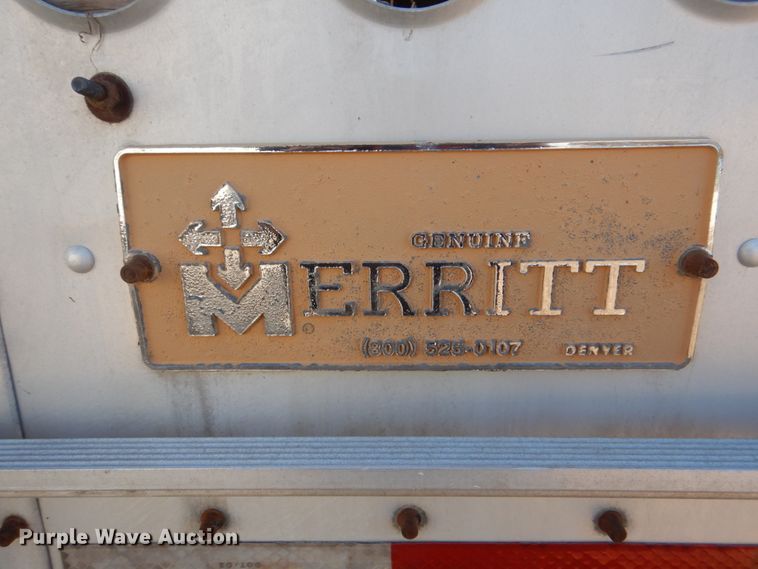 image for item DH5414 1991 Merritt livestock trailer