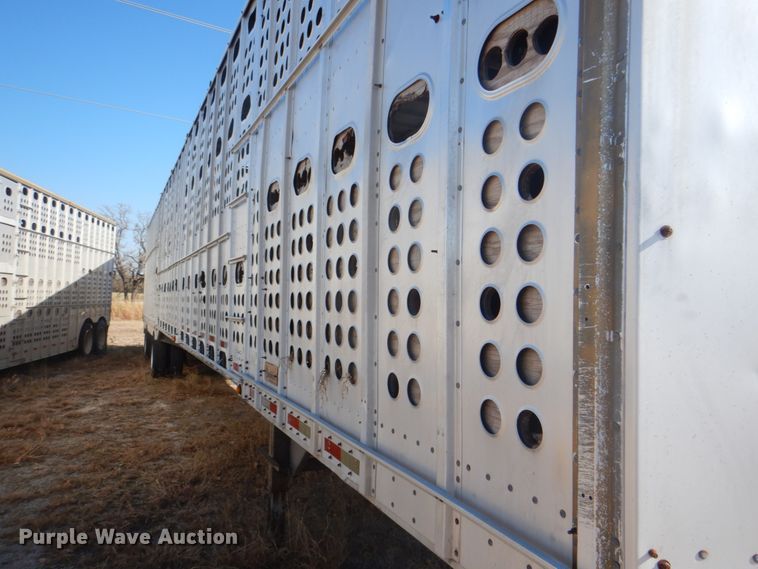 image for item DH5415 2002 Merritt livestock trailer