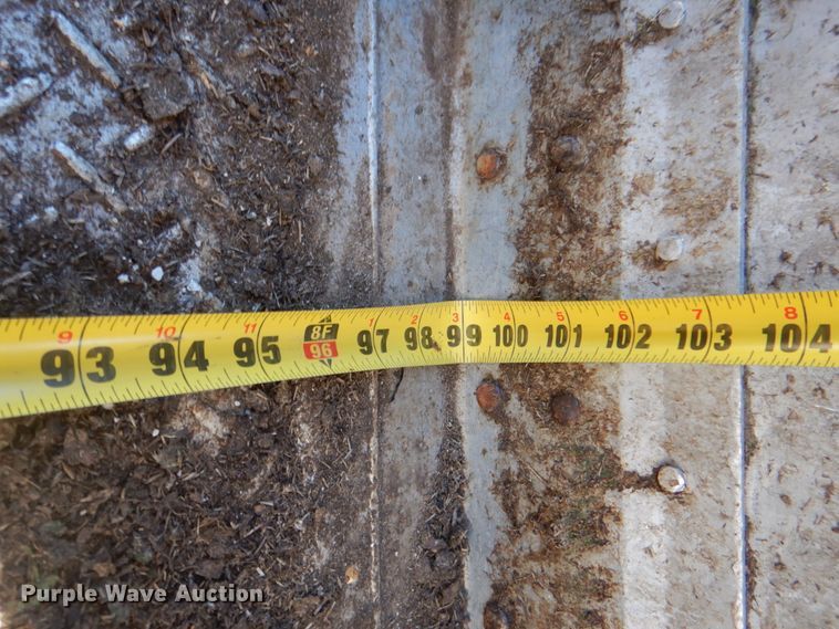 image for item DH5415 2002 Merritt livestock trailer