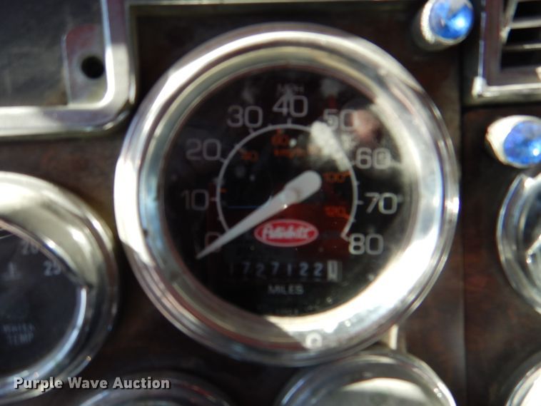 image for item DH5417 1995 Peterbilt 378  semi truck