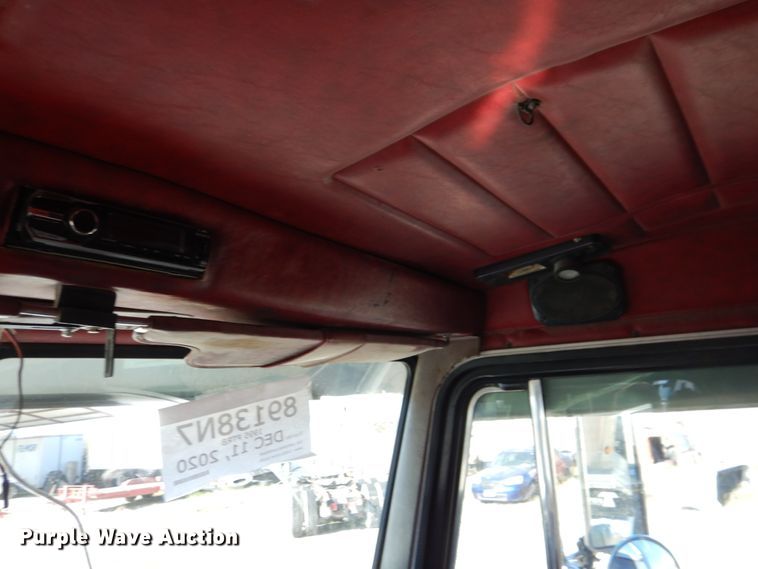 image for item DH5417 1995 Peterbilt 378  semi truck