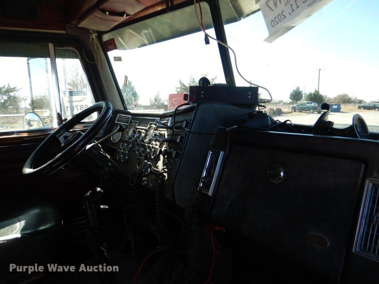 image for item DH5417 1995 Peterbilt 378  semi truck