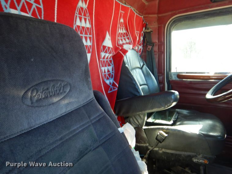 image for item DH5417 1995 Peterbilt 378  semi truck