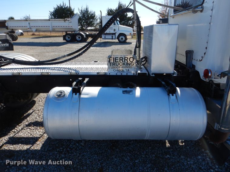 image for item DH5417 1995 Peterbilt 378  semi truck