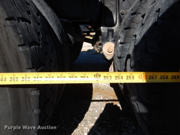 image for item DH5417 1995 Peterbilt 378  semi truck