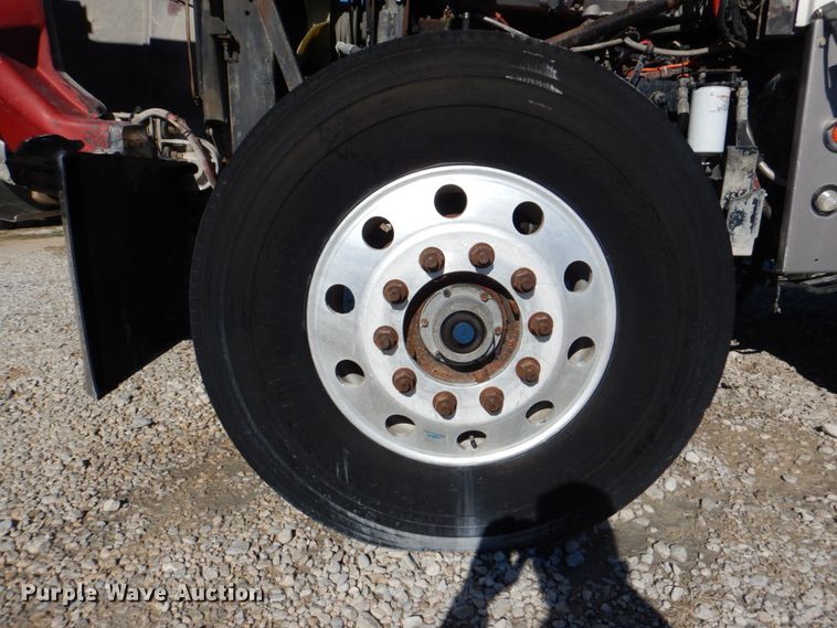 image for item DH5417 1995 Peterbilt 378  semi truck