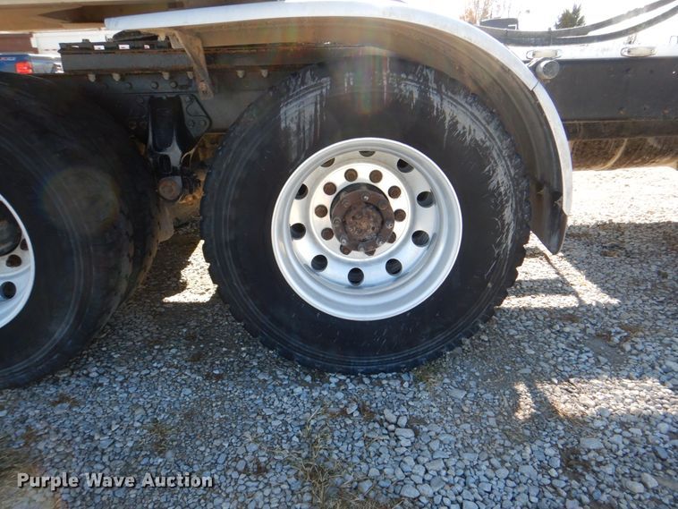 image for item DH5417 1995 Peterbilt 378  semi truck