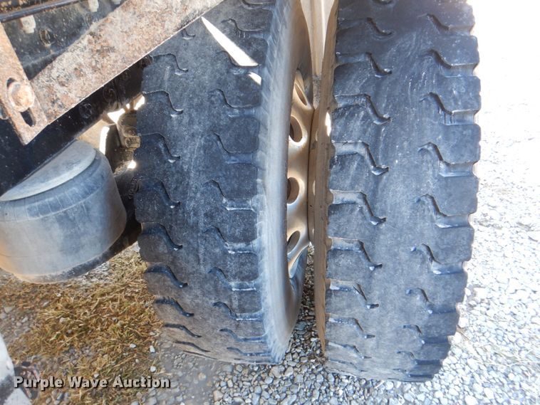 image for item DH5417 1995 Peterbilt 378  semi truck