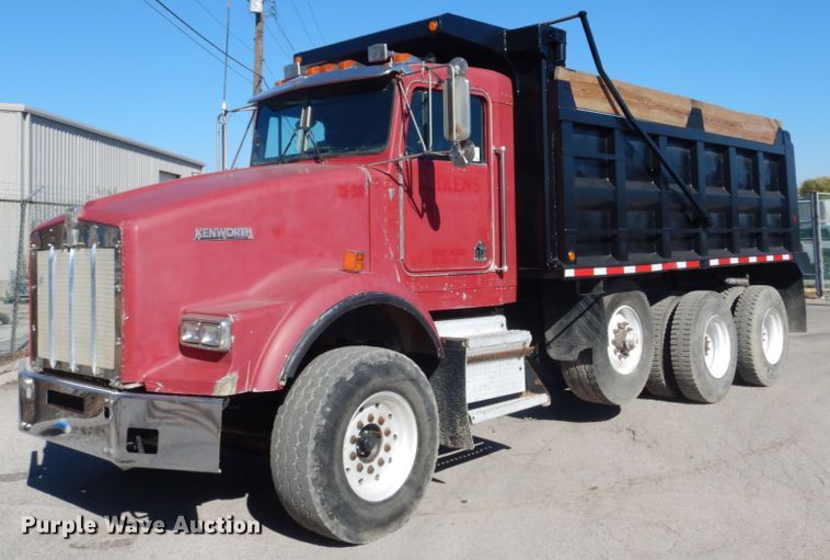 image for item DI1007 1997 Kenworth T800  dump truck
