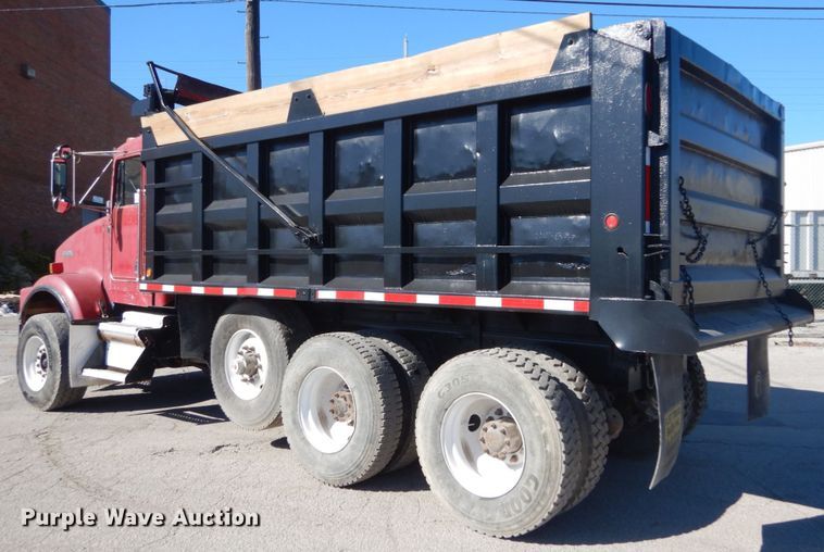 image for item DI1007 1997 Kenworth T800  dump truck