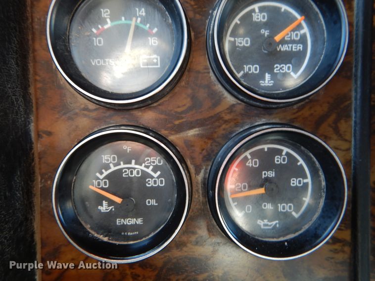 image for item DI1007 1997 Kenworth T800  dump truck