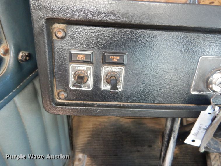 image for item DI1007 1997 Kenworth T800  dump truck