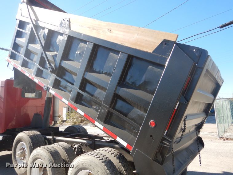 image for item DI1007 1997 Kenworth T800  dump truck