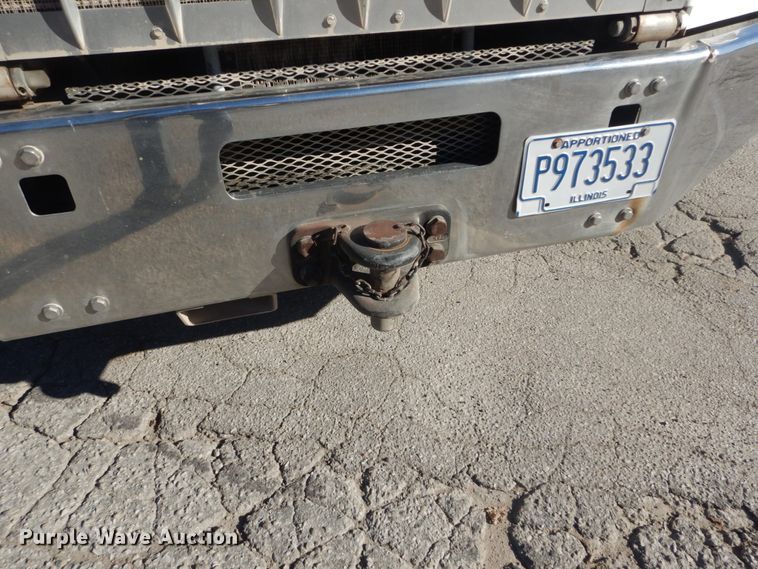 image for item DI1010 2005 Kenworth T800  semi truck with crane