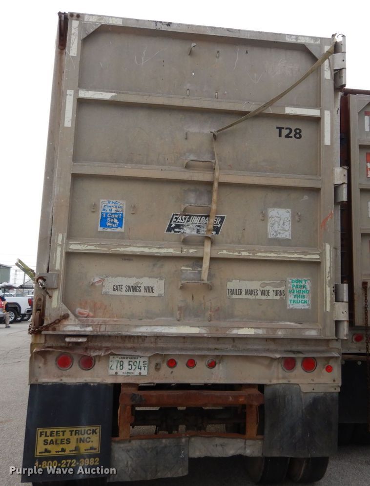 image for item DI1068 1995 East walking floor trailer