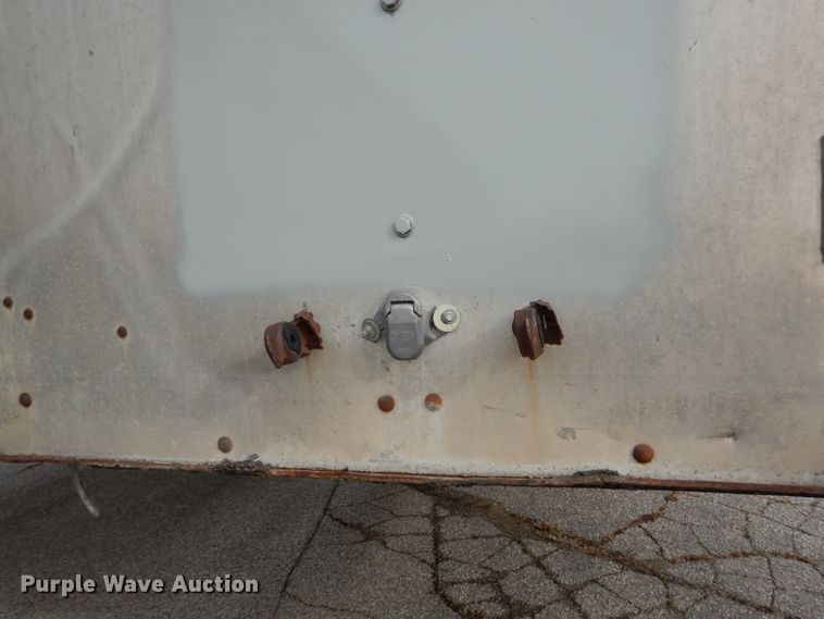 image for item DI1068 1995 East walking floor trailer