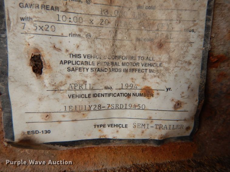 image for item DI1068 1995 East walking floor trailer