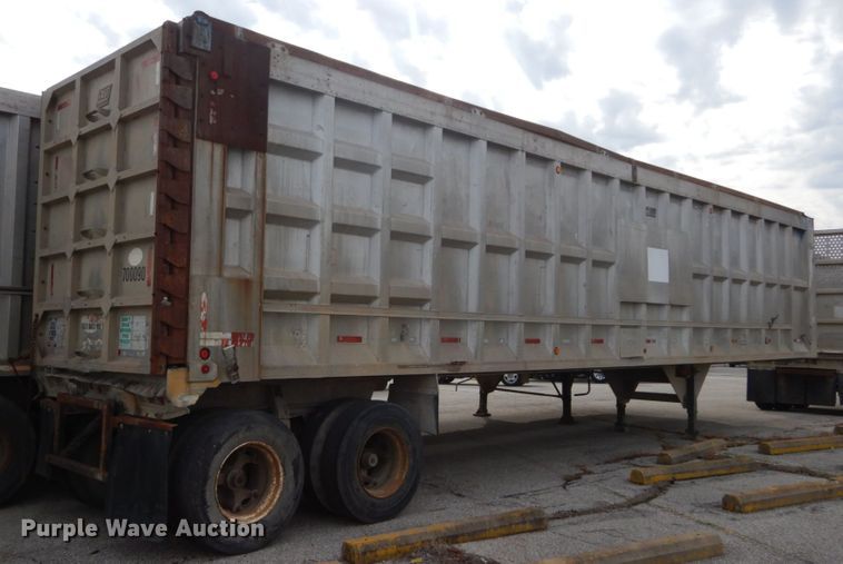 image for item DI1070 1985 East push ejection trailer