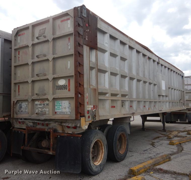 image for item DI1070 1985 East push ejection trailer