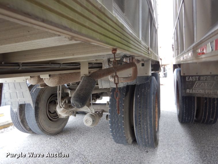 image for item DI1070 1985 East push ejection trailer