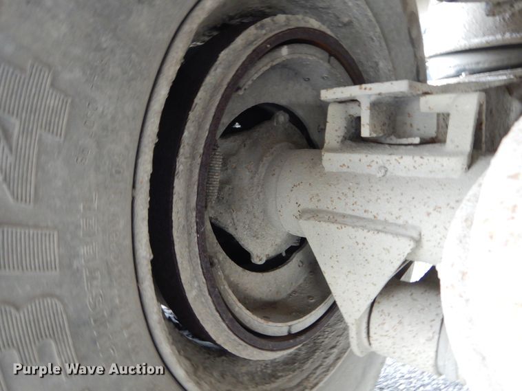 image for item DI1070 1985 East push ejection trailer